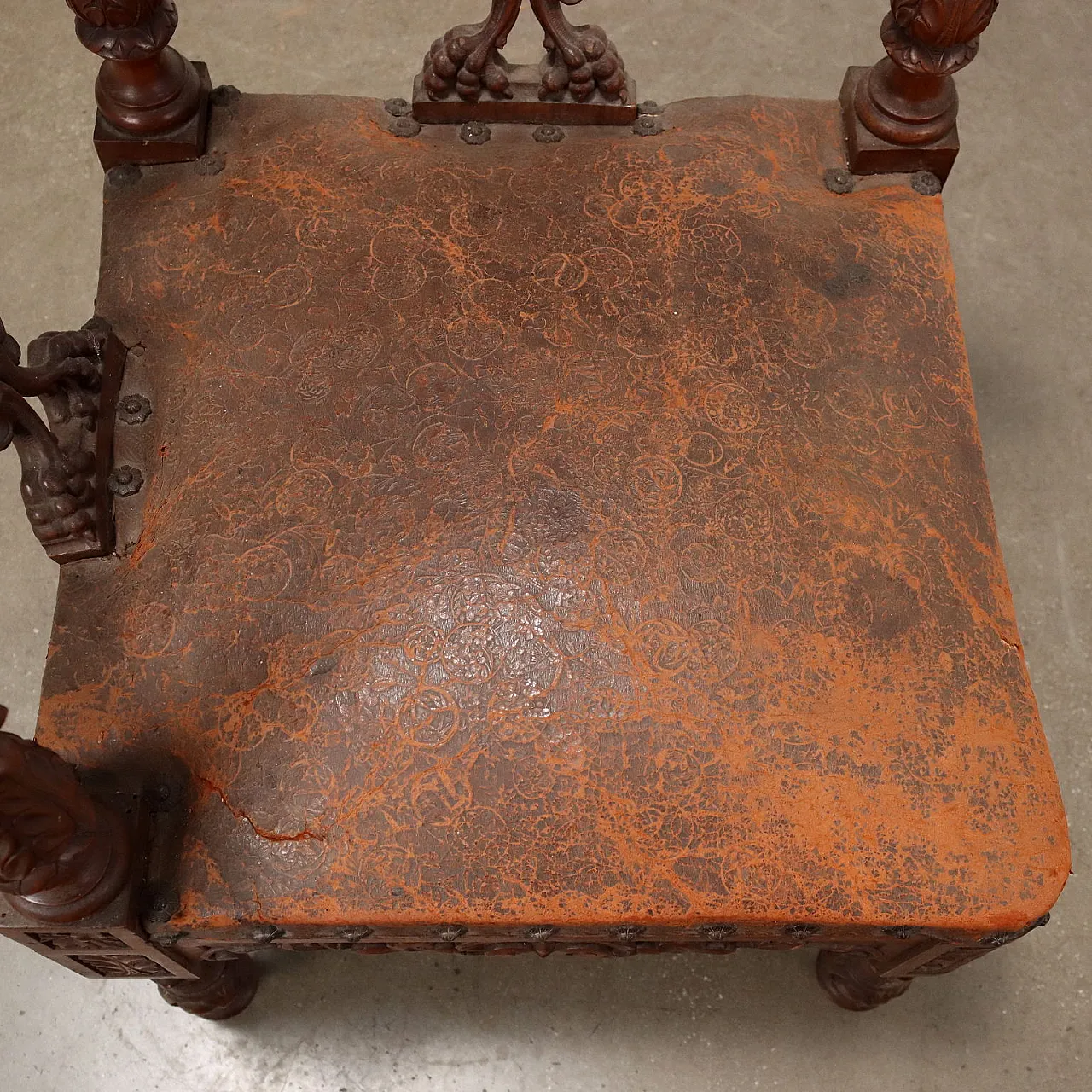 Poltroncina angolare in noce, '800 8