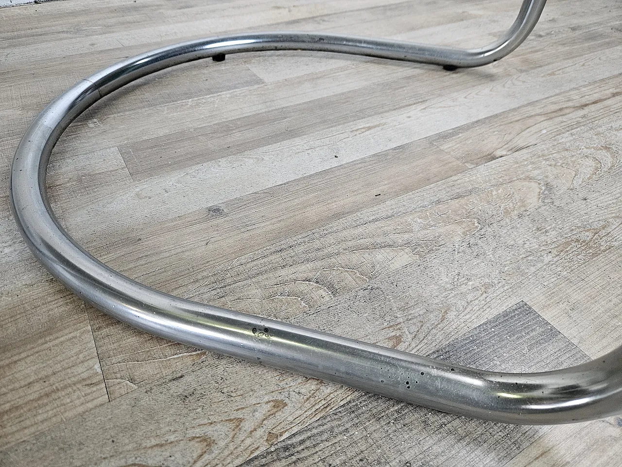 4 sedie in metallo tubolare e pelo marrone, anni '70 16