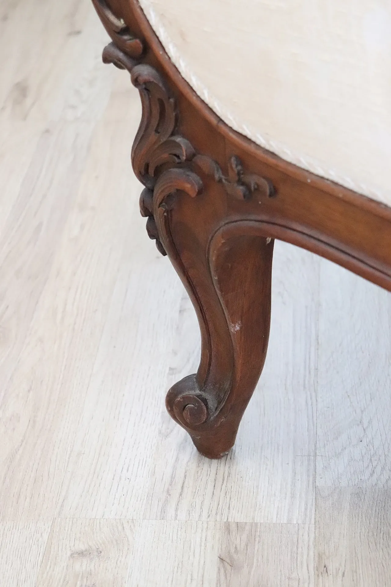 Louis XV chaise longue daybed, late 19th century 5