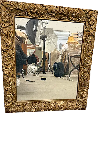 Specchiera in legno dorato e intagliato a fiori, '800