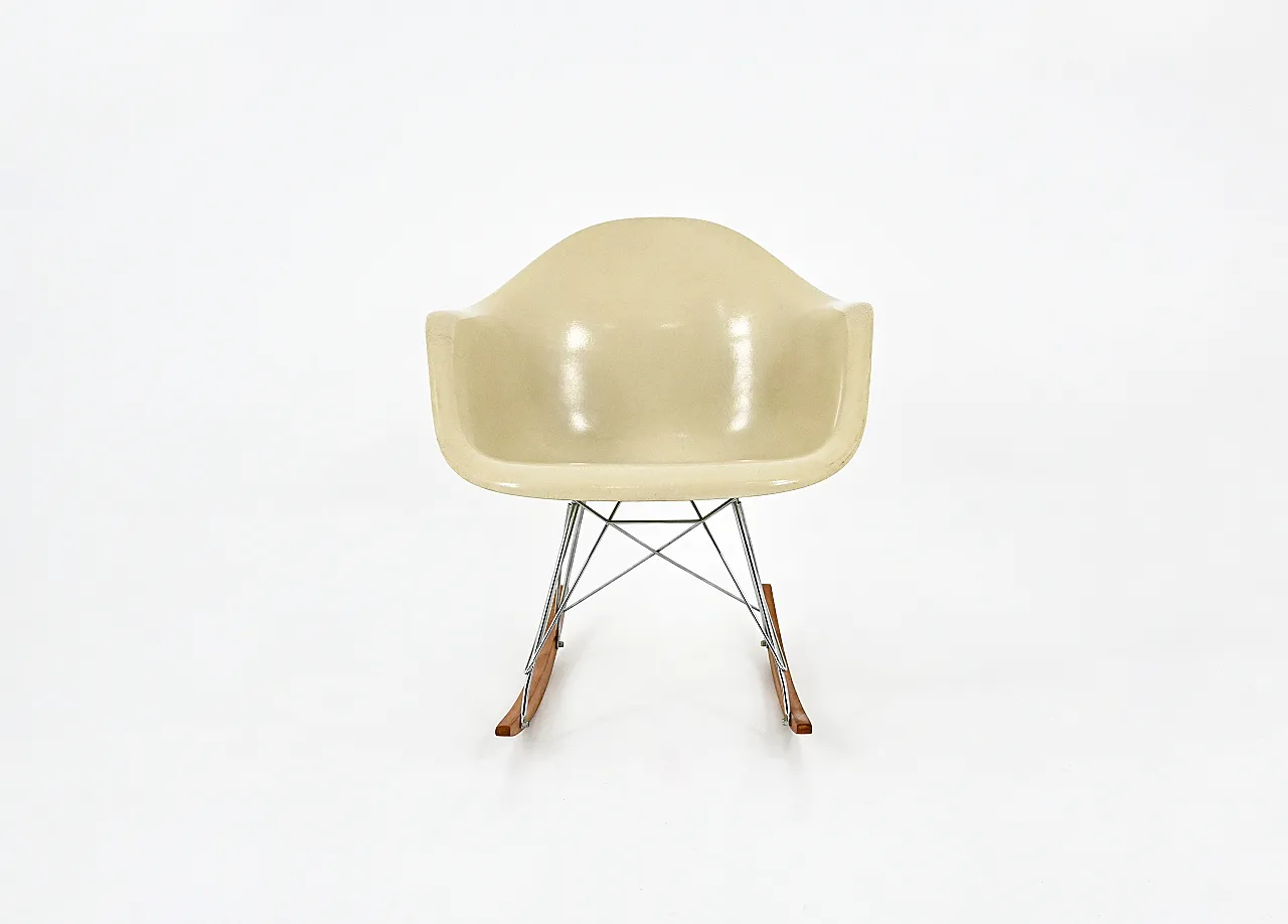 Sedia a dondolo RAR di Charles & Ray Eames per Herman Miller, anni '60 3