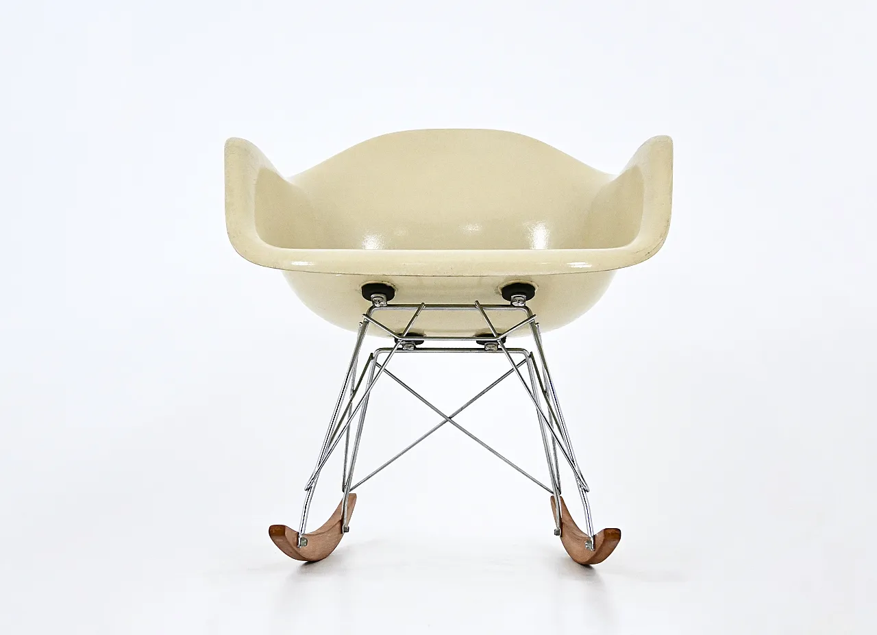 Sedia a dondolo RAR di Charles & Ray Eames per Herman Miller, anni '60 8
