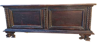 Carved walnut wood chest, 17th century