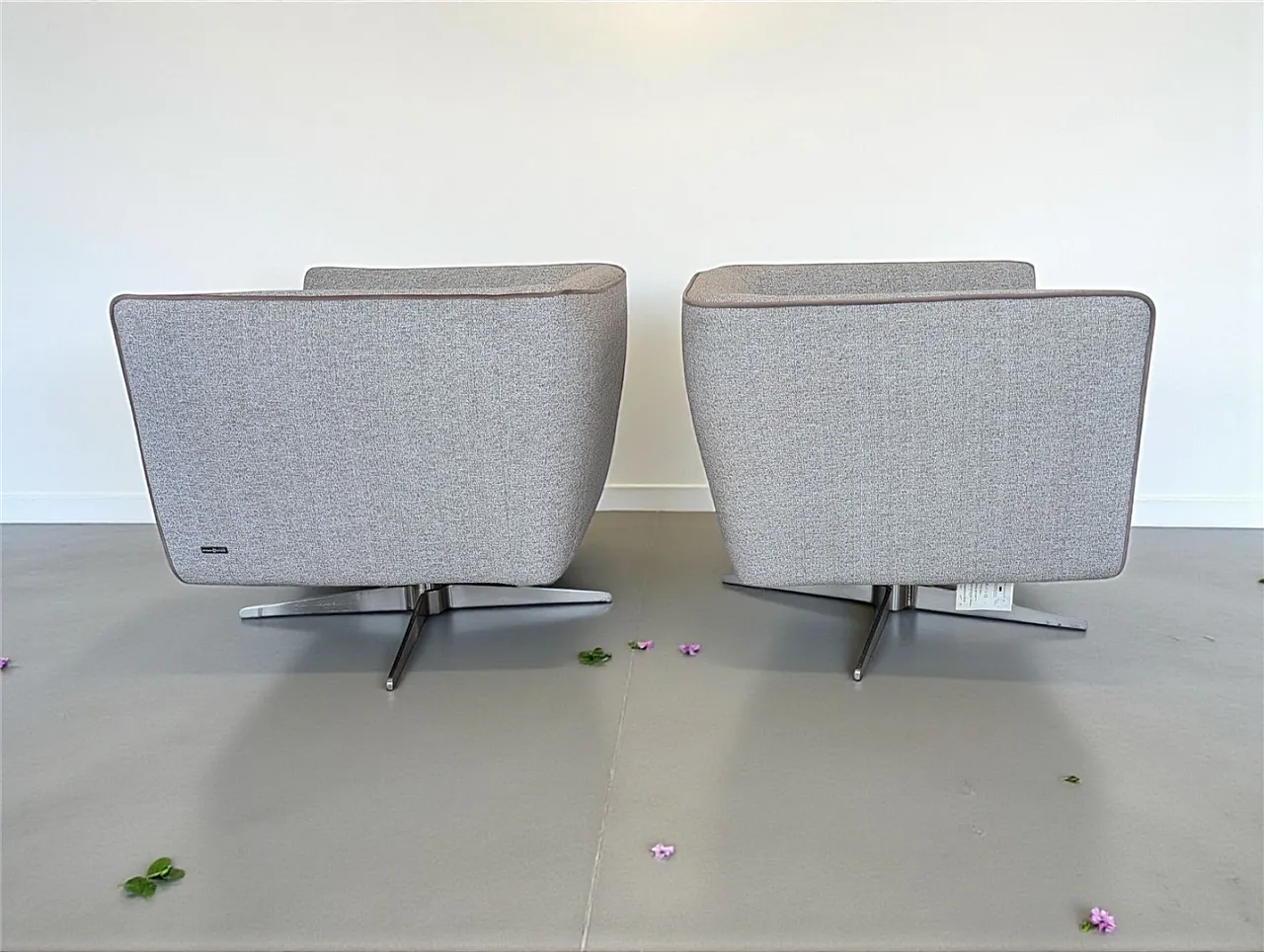 Coppia di poltrone in tessuto mod. Spiritosa di Divani & Divani, '2000 5