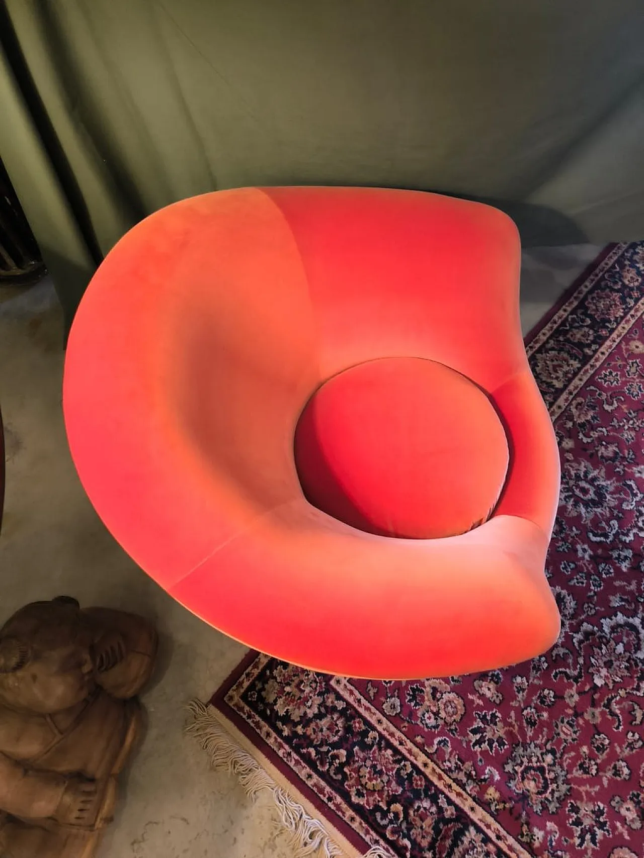 Round orange armchair, 1970s 4