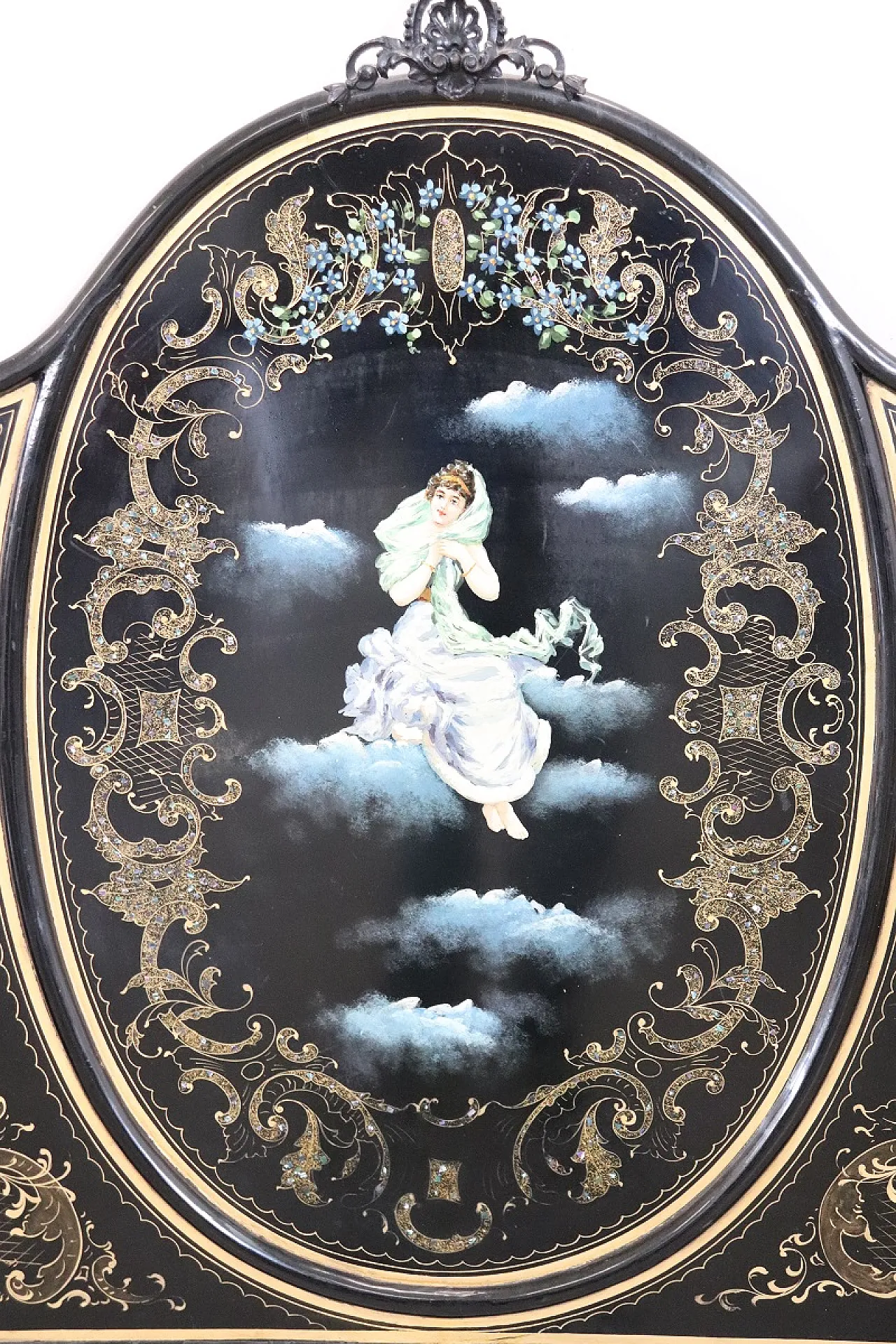 Pair of single beds in painted iron from the early 1900s 3