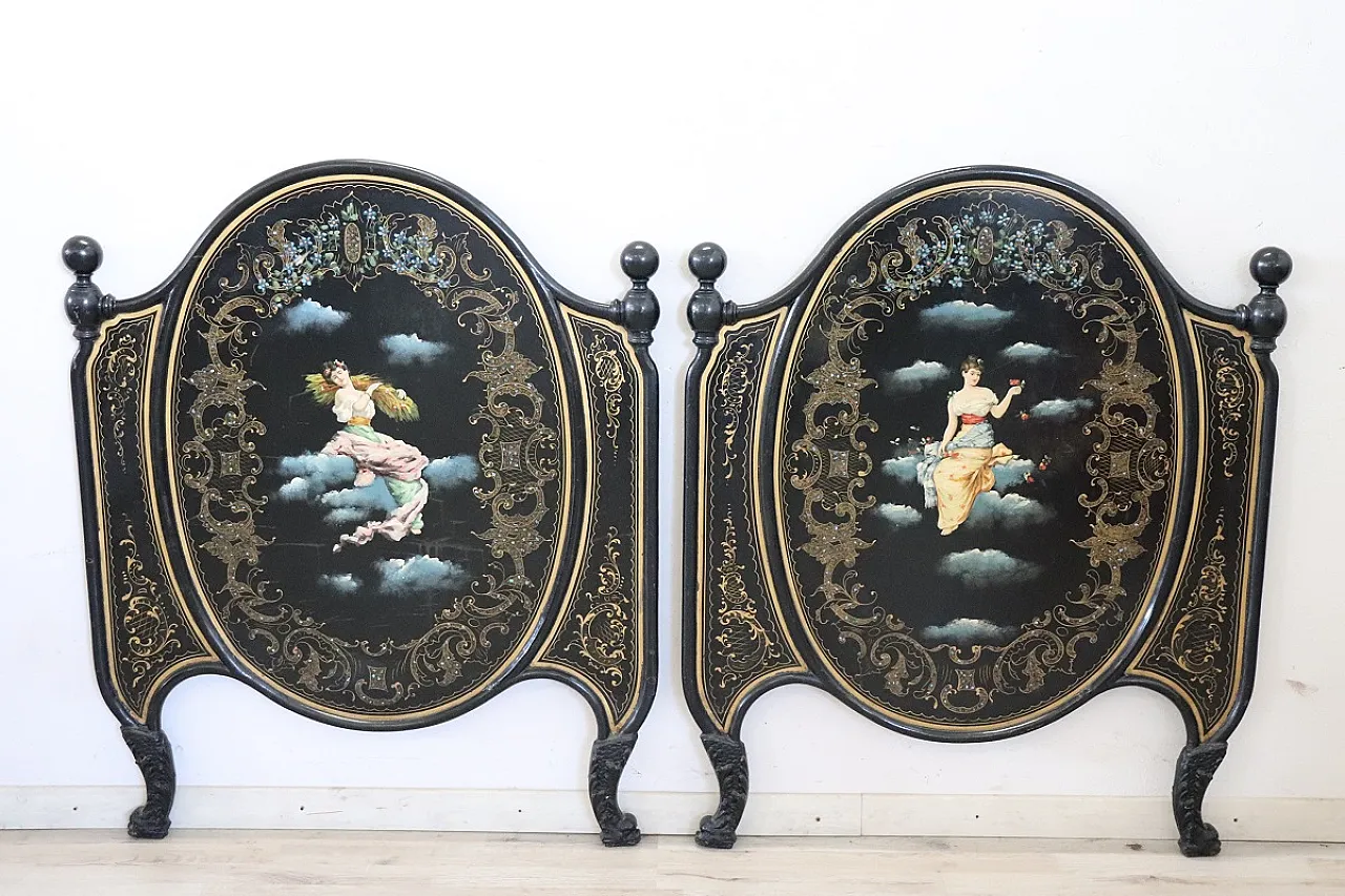 Pair of single beds in painted iron from the early 1900s 10