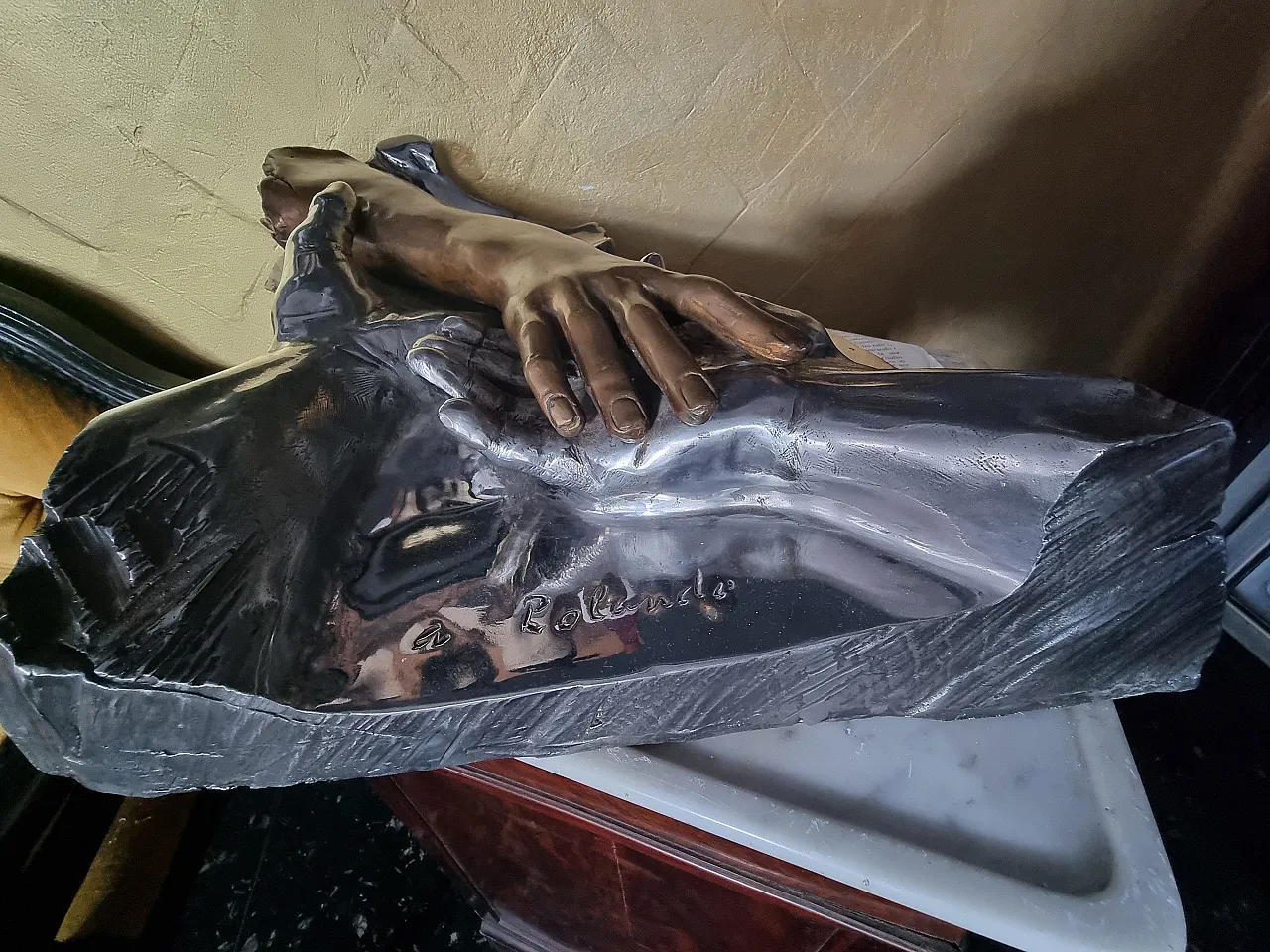 Basso rilievo in bronzo argentato firmato, anni '90 2