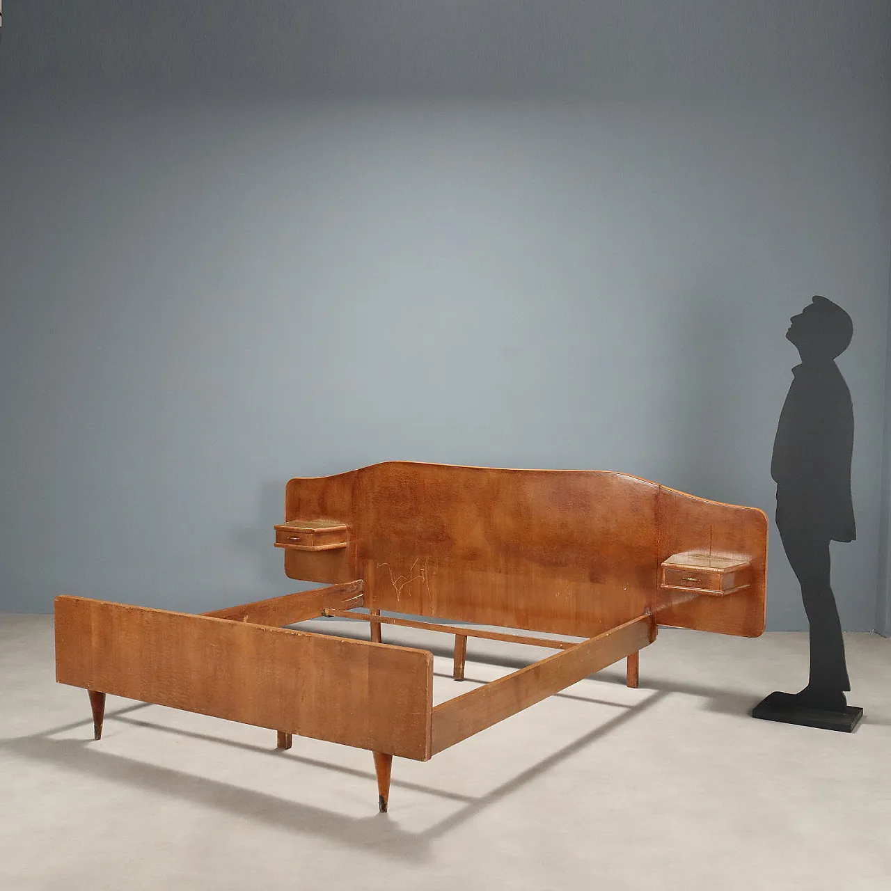 Letto matrimoniale in radica di acero con comodini, '900 2