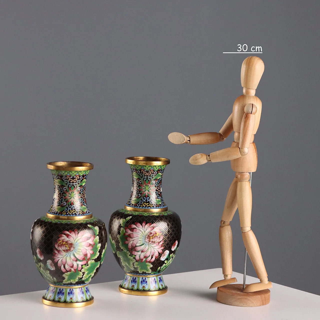 Coppia di vasi cloisonné decorati, '900 2