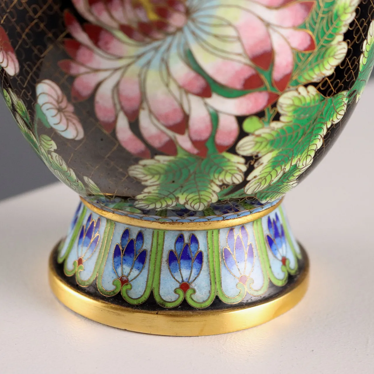 Coppia di vasi cloisonné decorati, '900 6