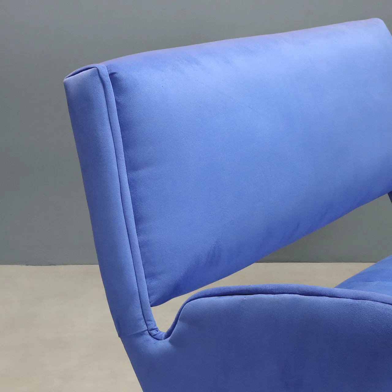 Divano a due posti in velluto con braccioli, '900 4