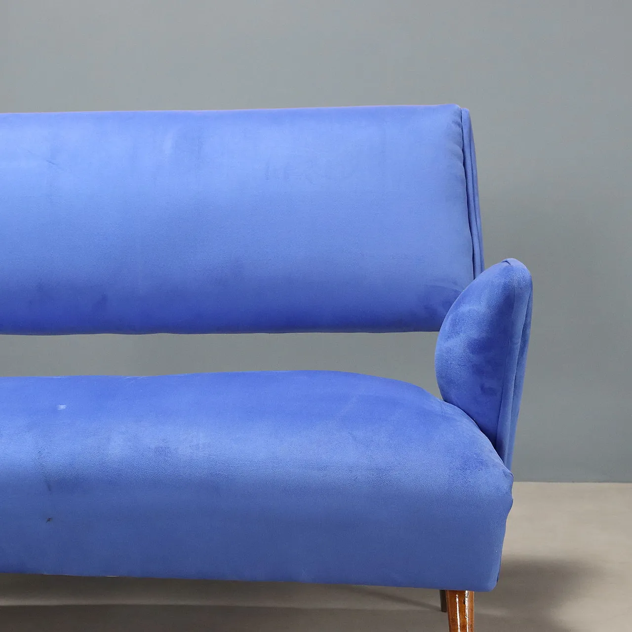 Divano a due posti in velluto con braccioli, '900 5