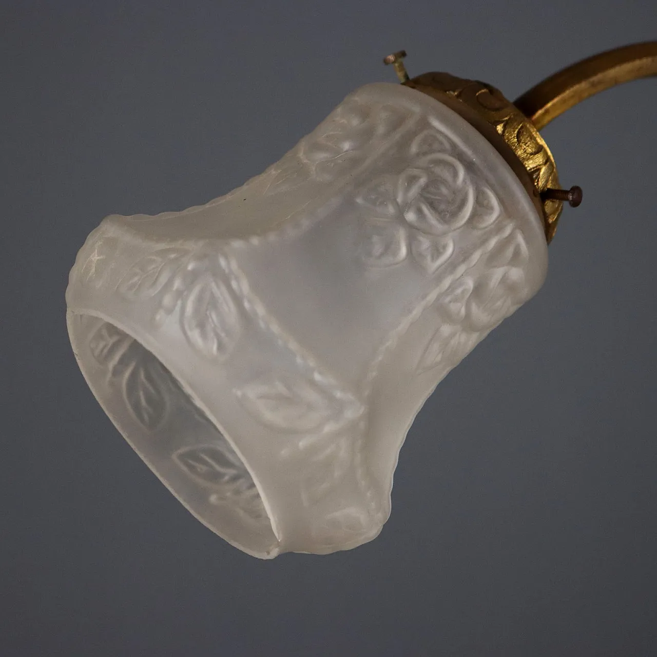 Lampadario in bronzo lavorato e dorato, '900 3