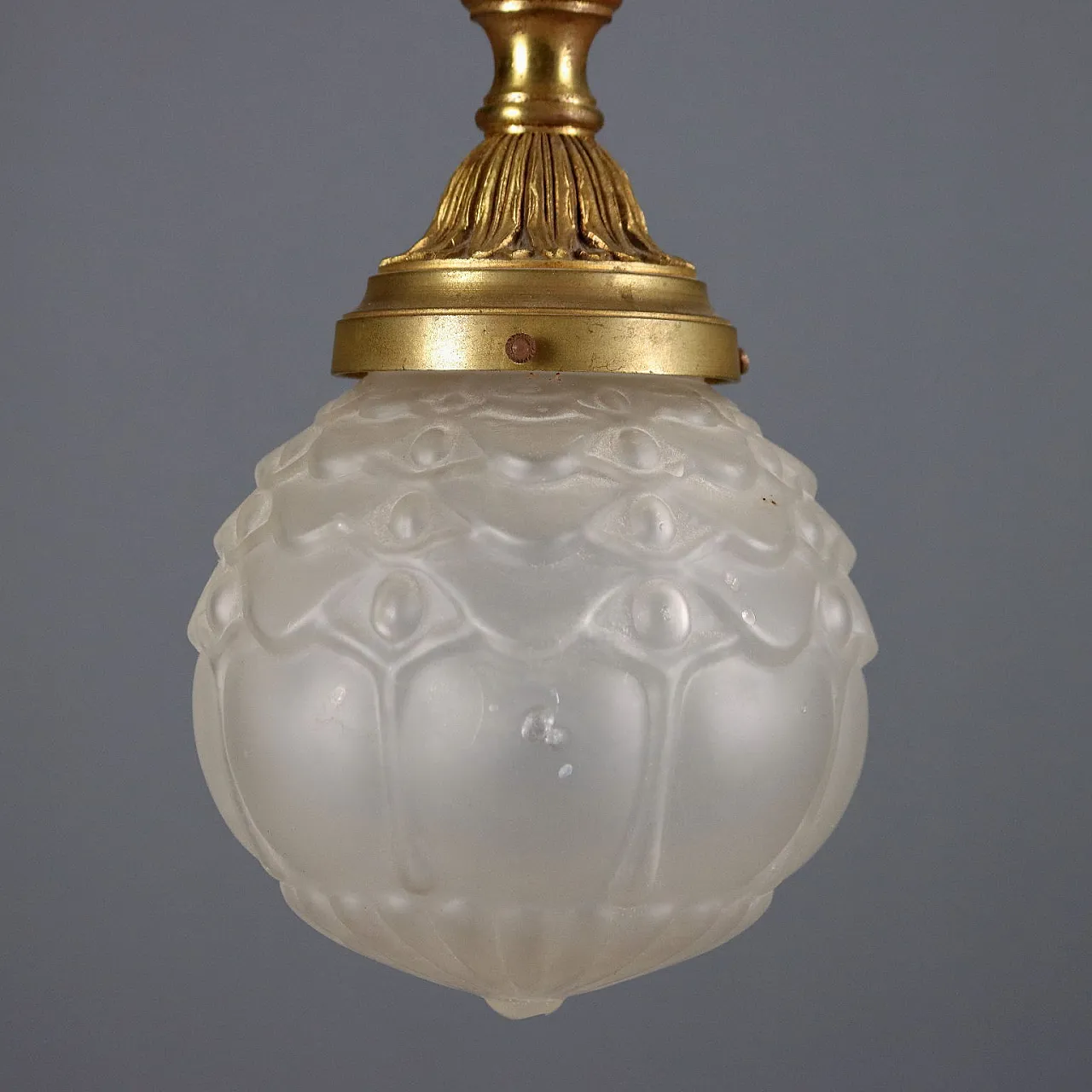 Lampadario in bronzo lavorato e dorato, '900 4