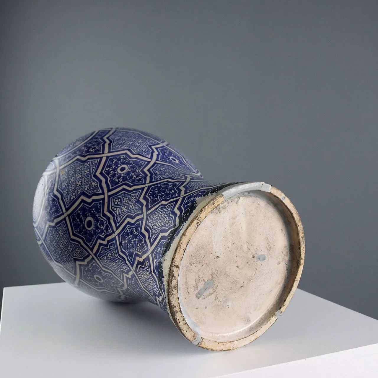 Vase in majolica-threated ceramic geometric, 20th century 8