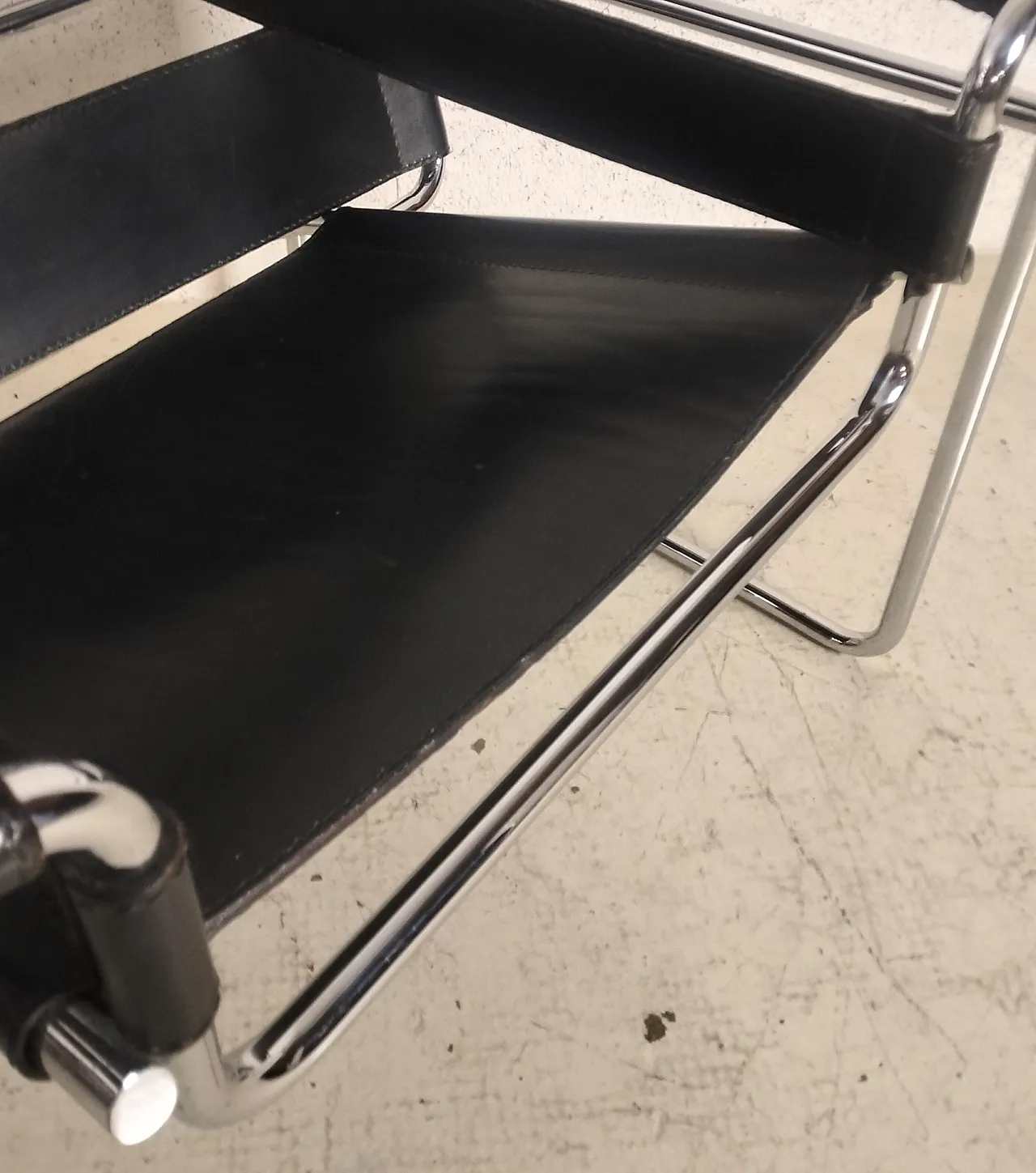 Poltrona Wassily  di M.Breuer per Gavina, anni 60s 6