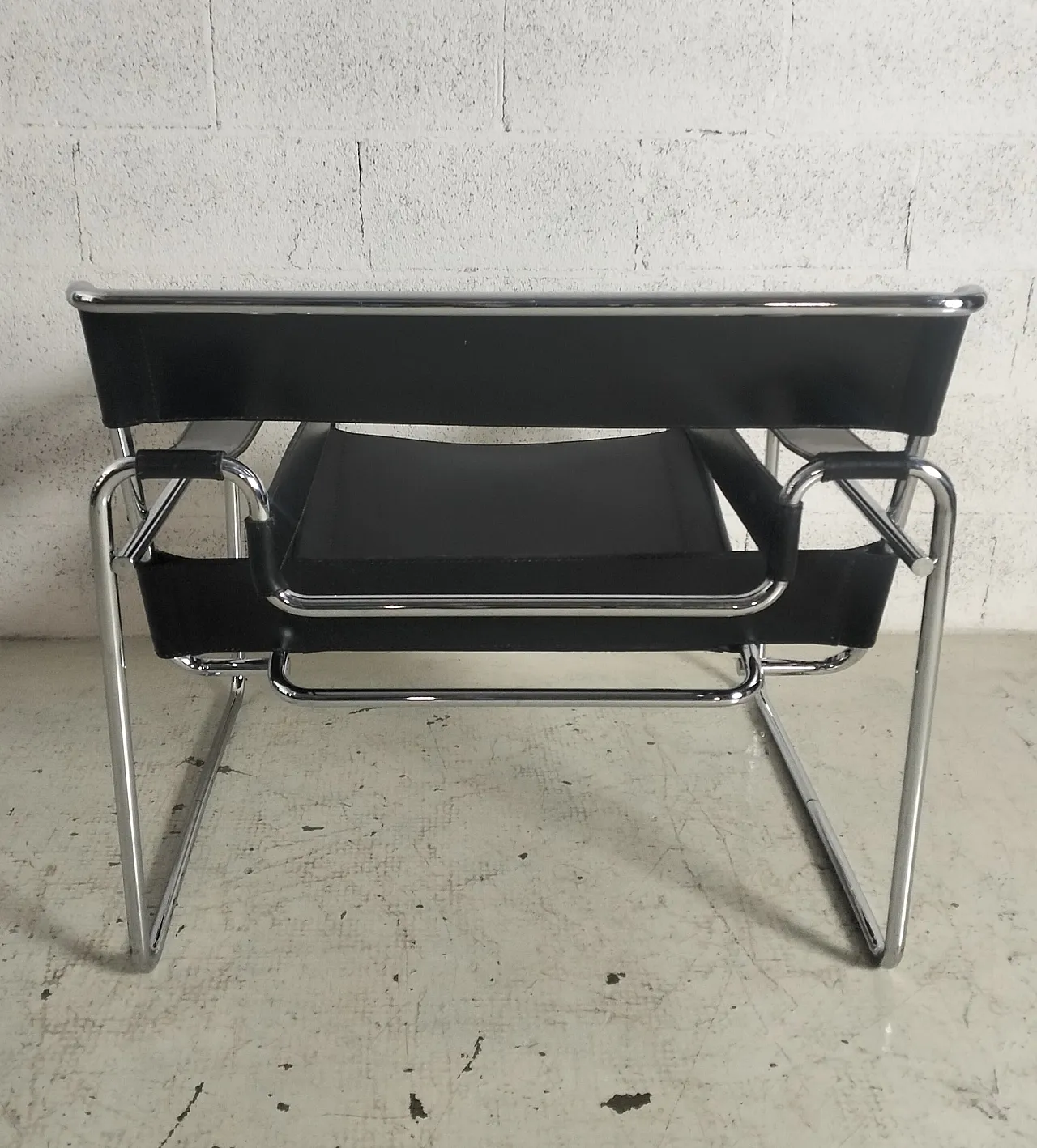 Poltrona Wassily  di M.Breuer per Gavina, anni 60s 11