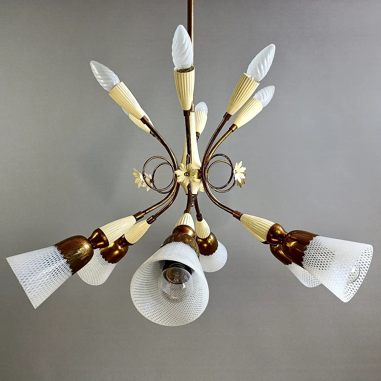 Reticello brass and Murano glass chandelier, 1950s 4