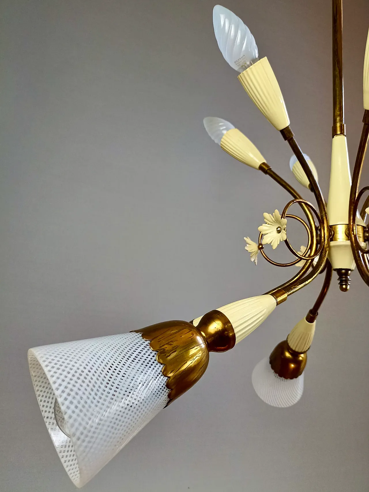 Reticello brass and Murano glass chandelier, 1950s 6