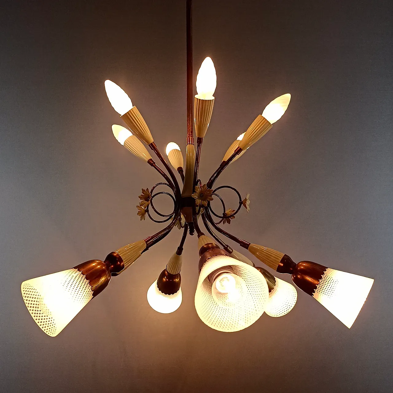 Reticello brass and Murano glass chandelier, 1950s 9