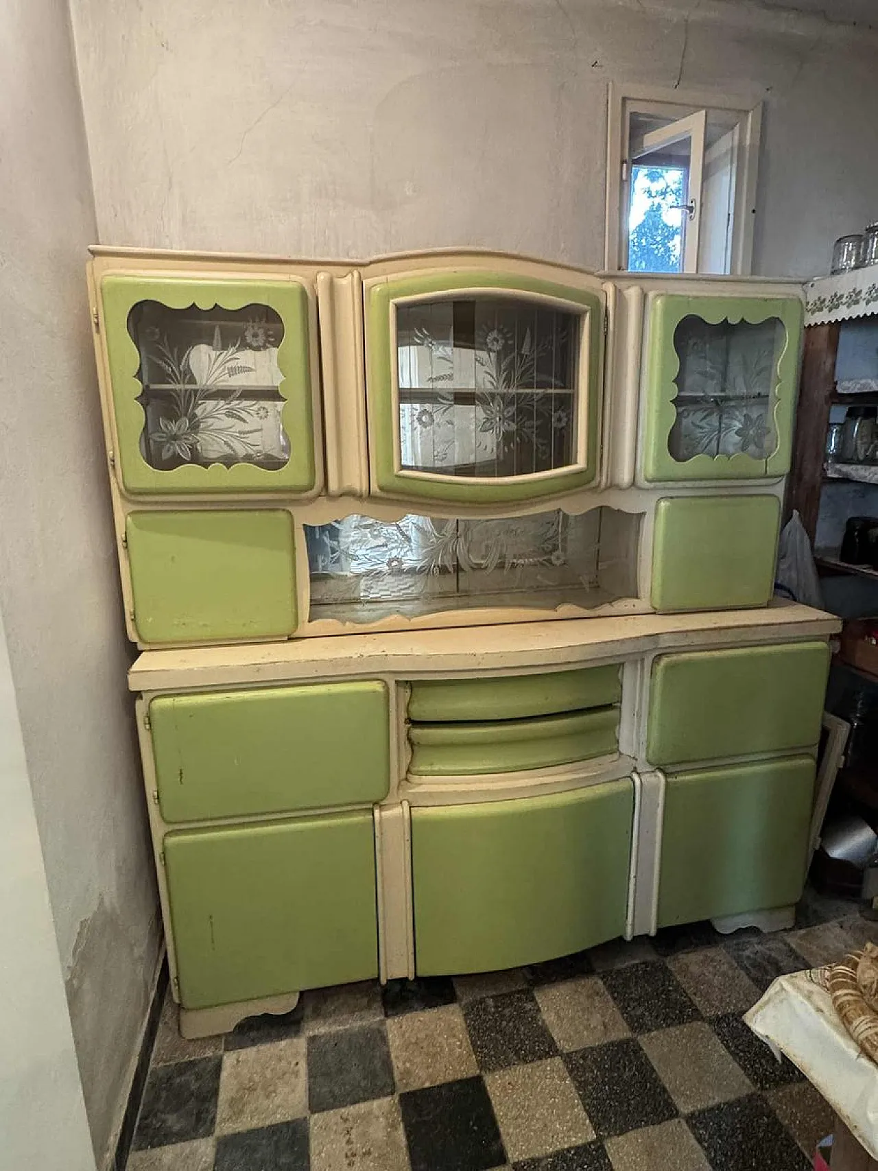 Mobile da cucina ungherese Art Déco con ante in vetro, anni '40 2