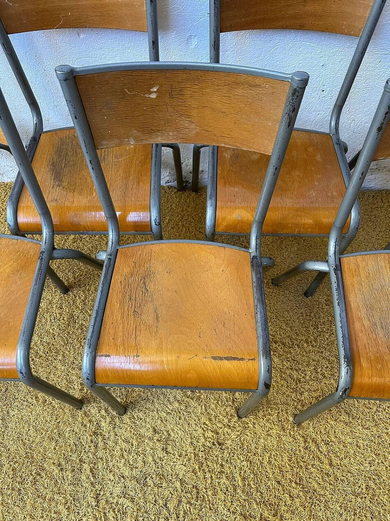 7 Industrial style gray metal school chairs, 20th century 5