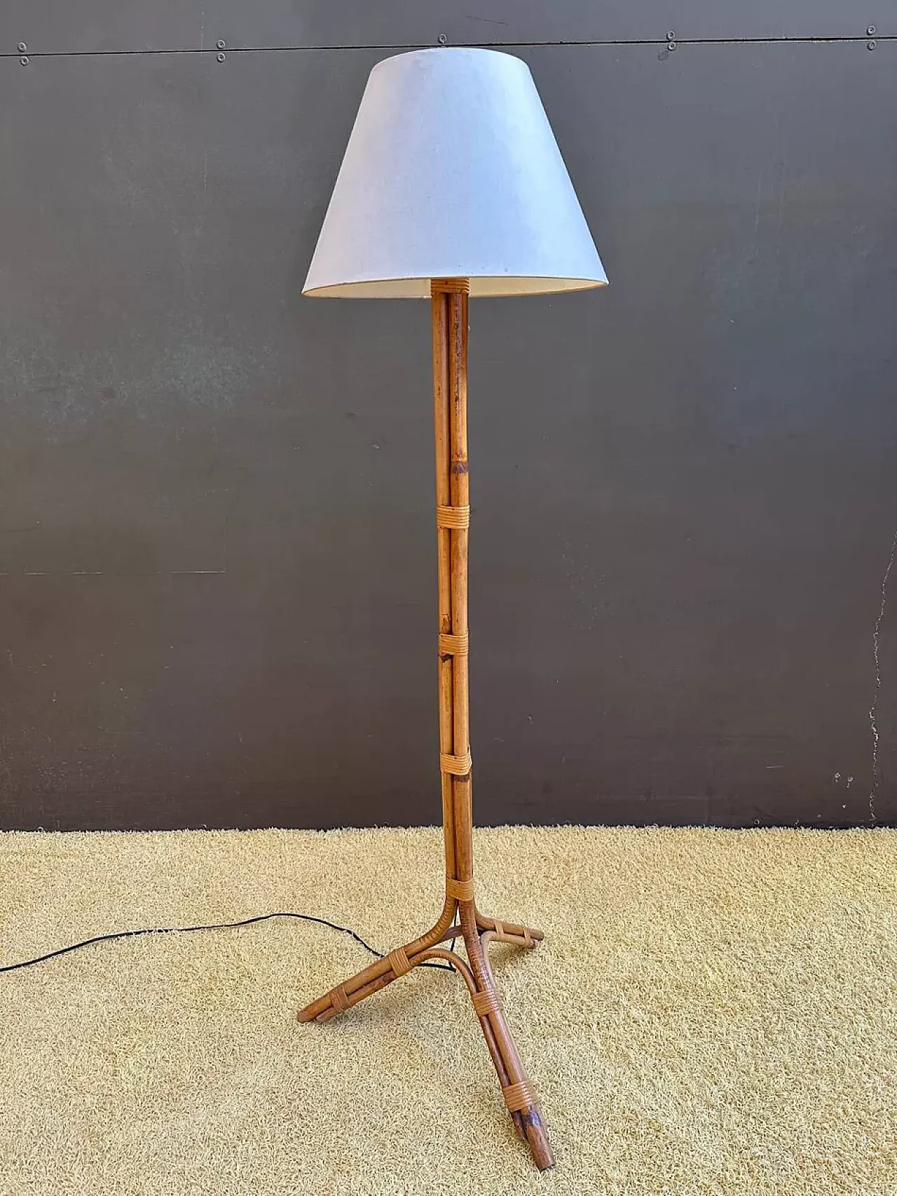 Floor lamp with rattan tripod, 1970s 5
