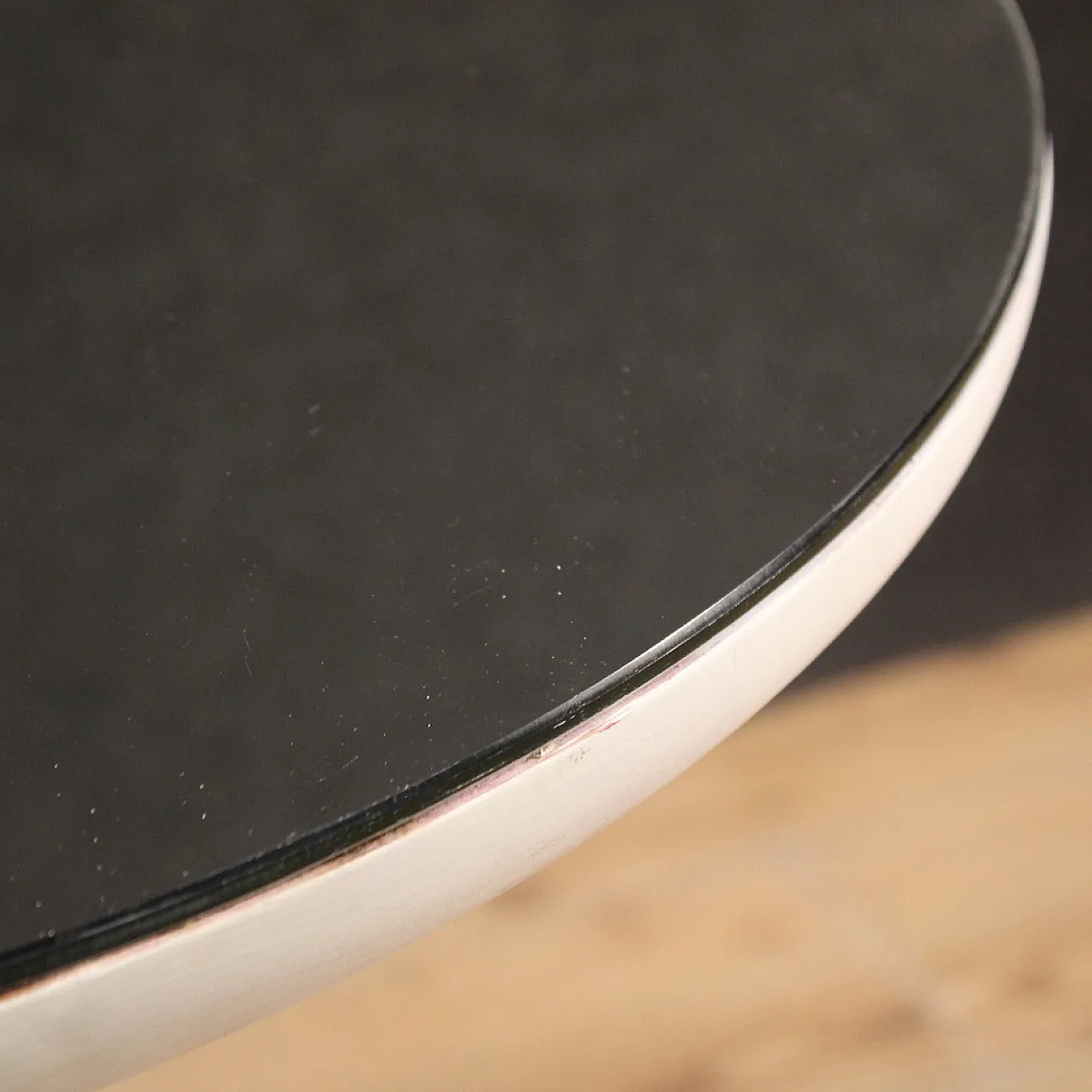 Modern Italian coffee table, 70s 10