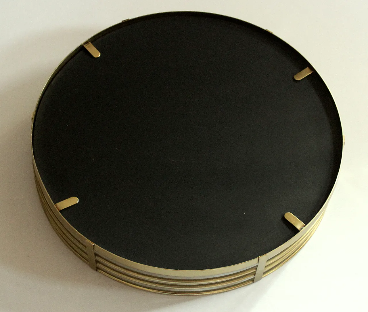 Vassoio a specchio rotondo in ottone, vetro e metallo, anni '70 6