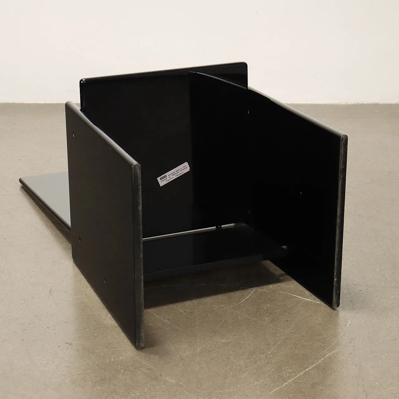 Sedia Kazuki di Kazuhide Takahama, '900 10