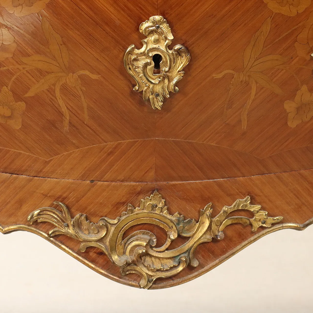 Cassettone Luigi XV in rovere e pioppo, fine '800 7