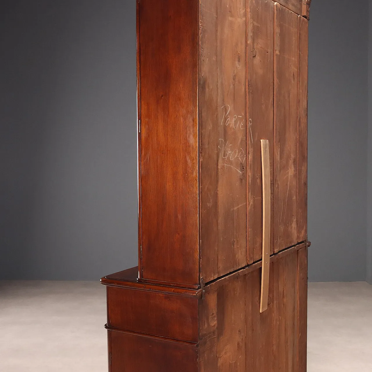 Libreria in mogano con cassetti e mensole, fine '800 9