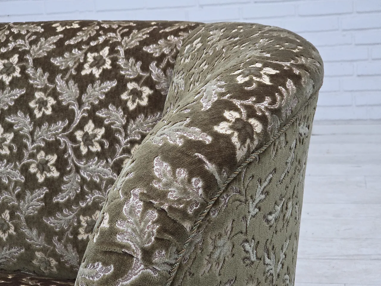 Danish curved 2-seater sofa, green velour, 1960s 5