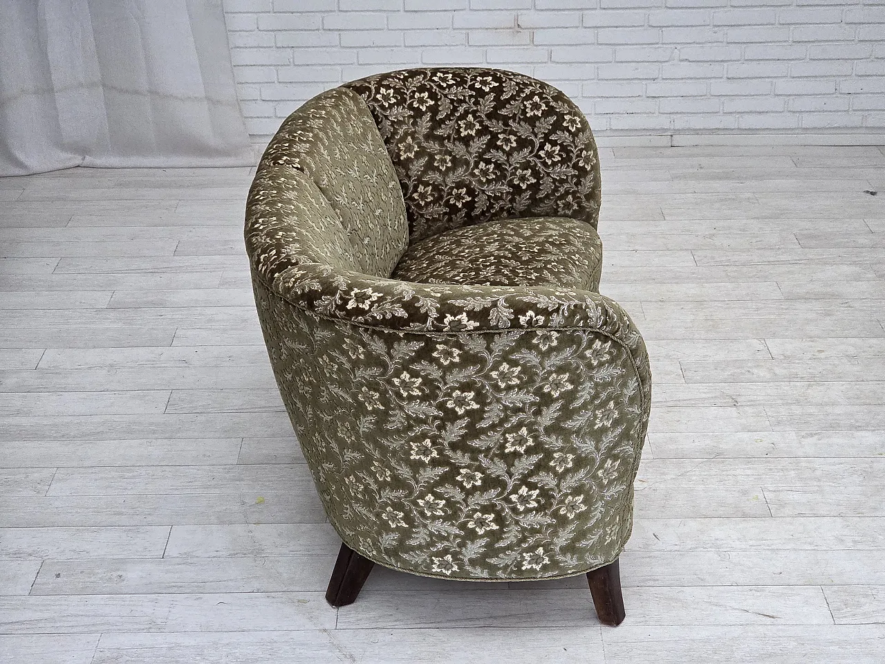 Danish curved 2-seater sofa, green velour, 1960s 10