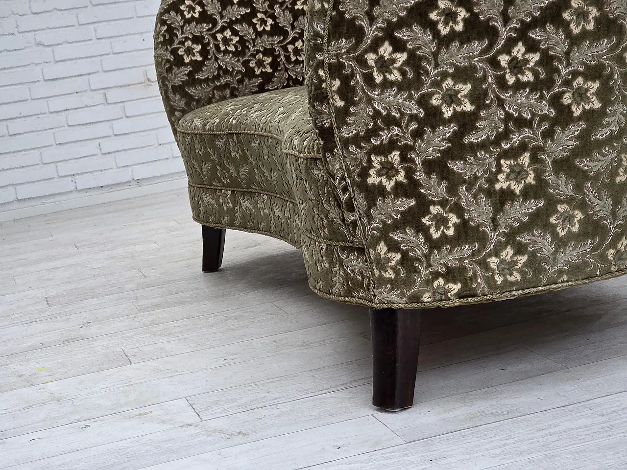 Danish curved 2-seater sofa, green velour, 1960s 15