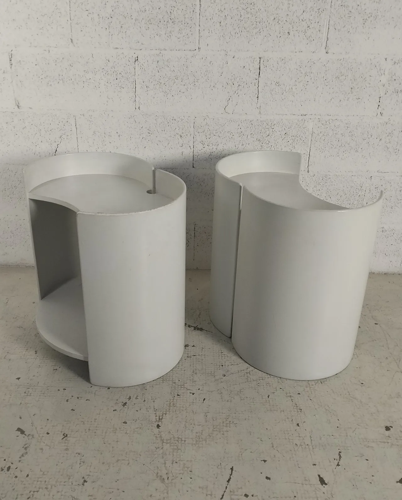 Coppia di comodini Gea  di K. Takahama per Gavina, anni '70 2