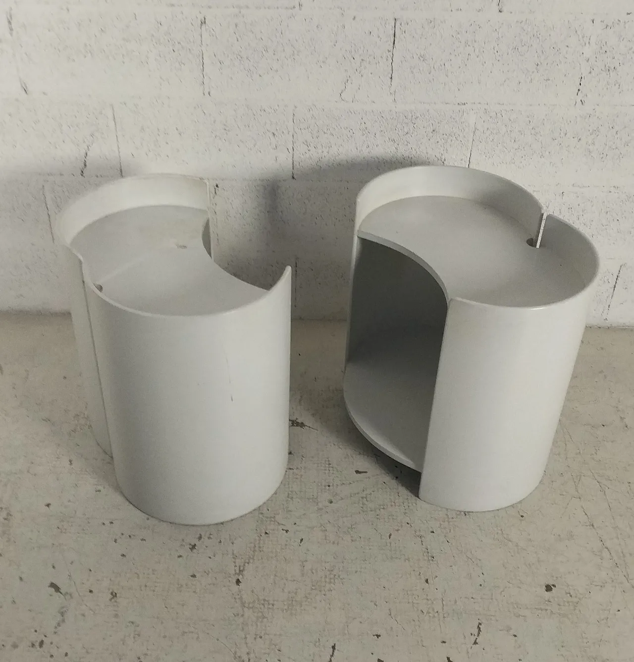 Coppia di comodini Gea  di K. Takahama per Gavina, anni '70 4