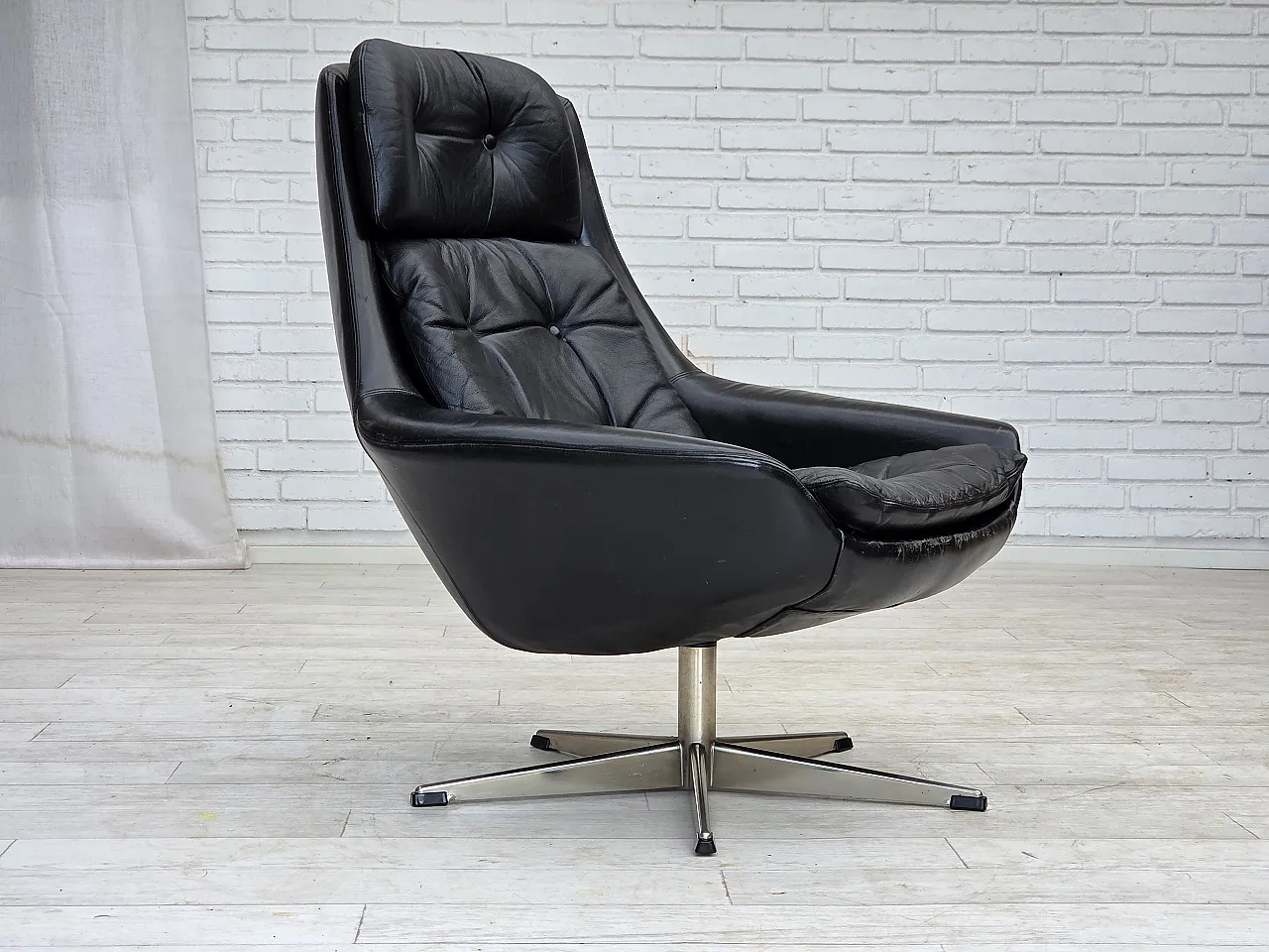 Danish swivel chair by H.W.Klein for Bramin Møbler, leather, 1970s 1