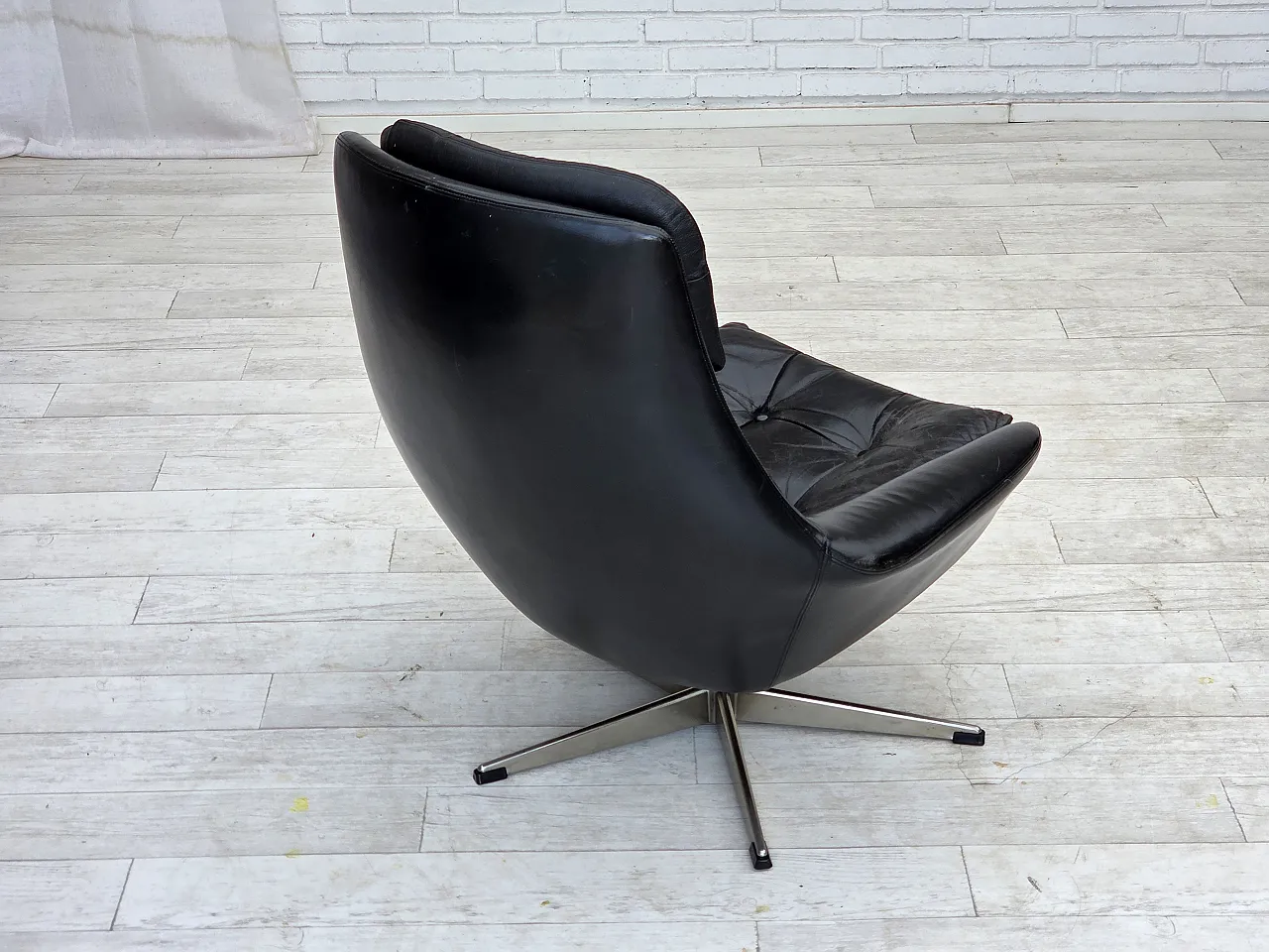 Danish swivel chair by H.W.Klein for Bramin Møbler, leather, 1970s 9