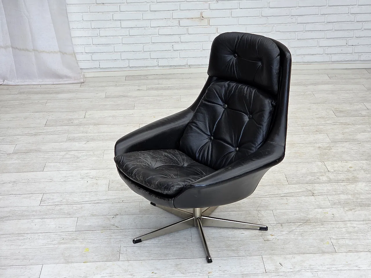 Danish swivel chair by H.W.Klein for Bramin Møbler, leather, 1970s 13