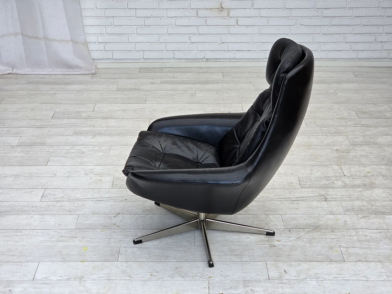 Danish swivel chair by H.W.Klein for Bramin Møbler, leather, 1970s 14