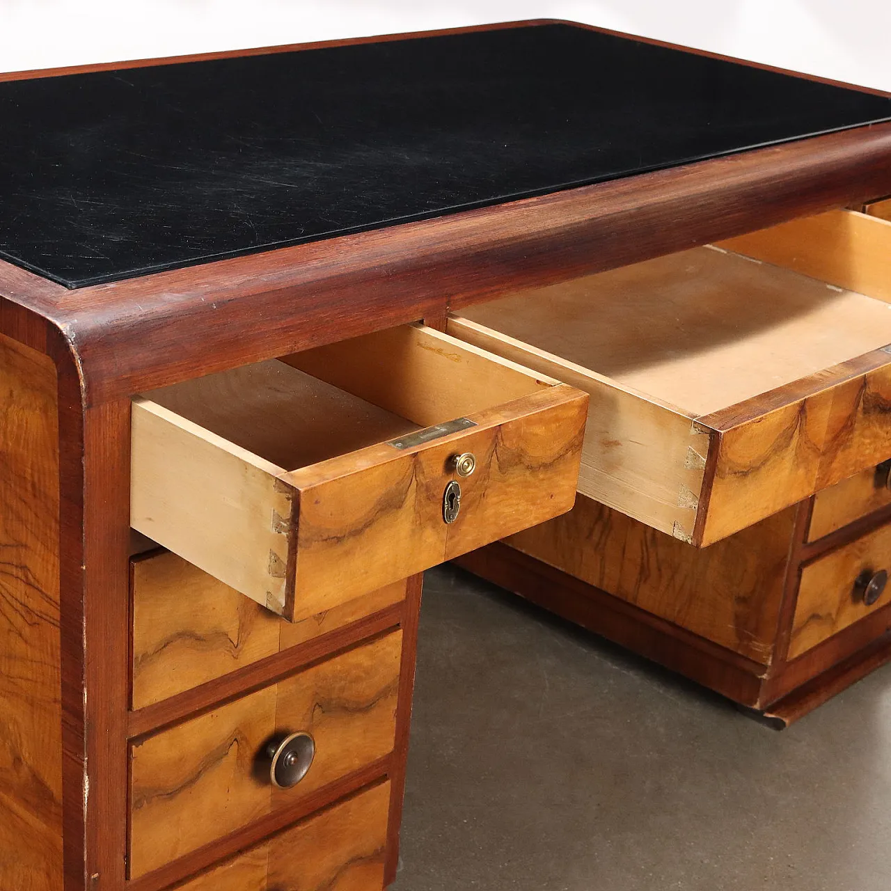 Executive desk in briarwood veneer, 1940s 3