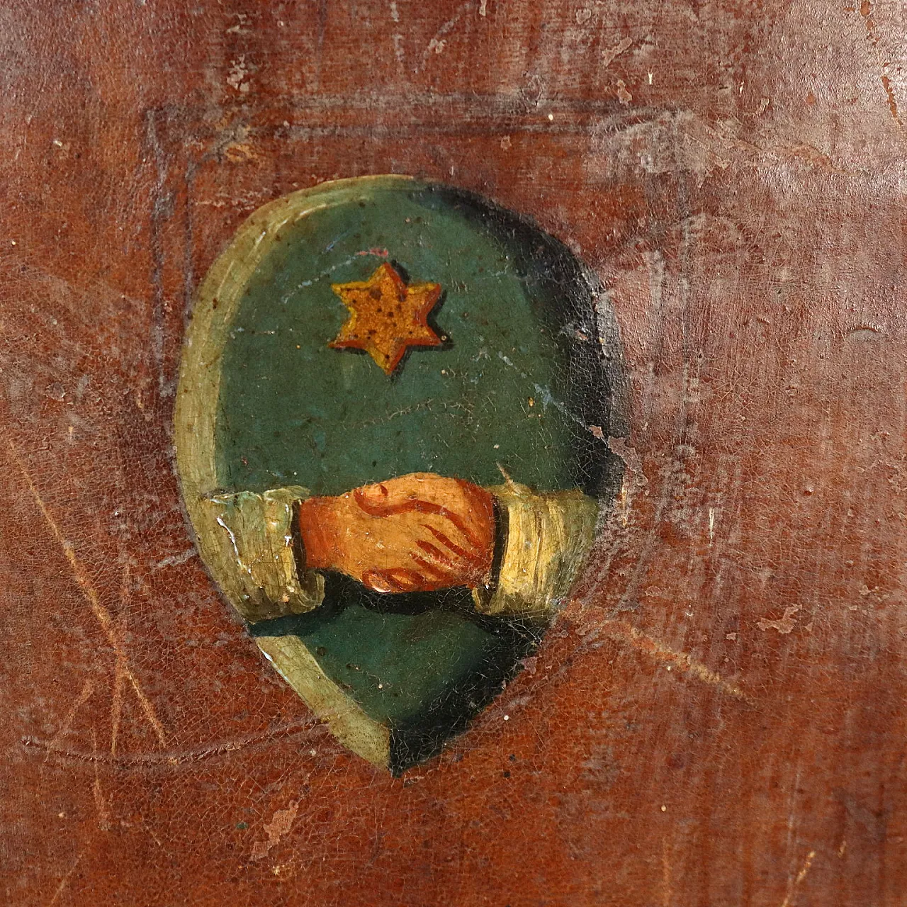 Pair of walnut & leather chairs with coat of arms, 18th century 4