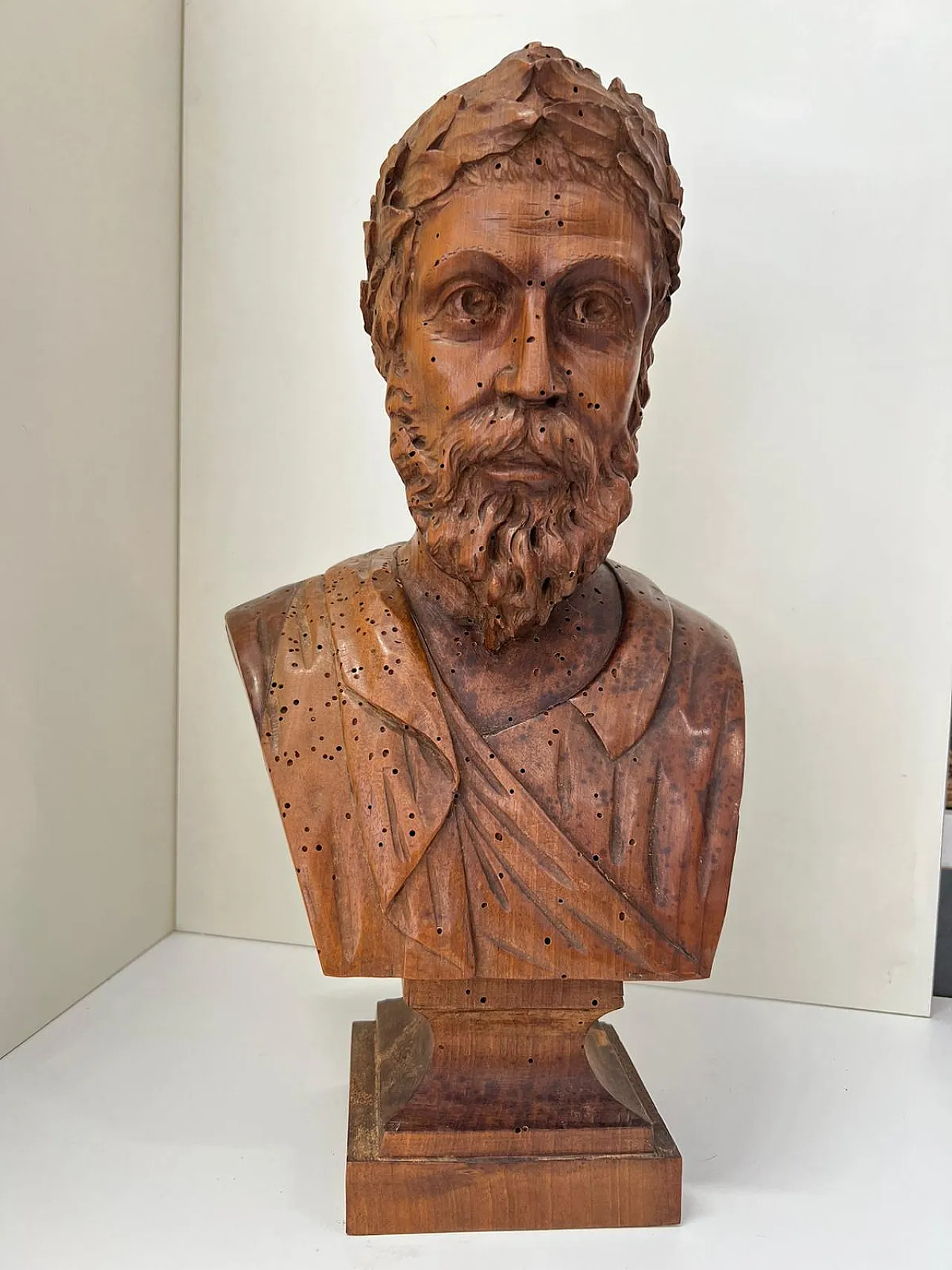 Busto in legno di noce, '800 1