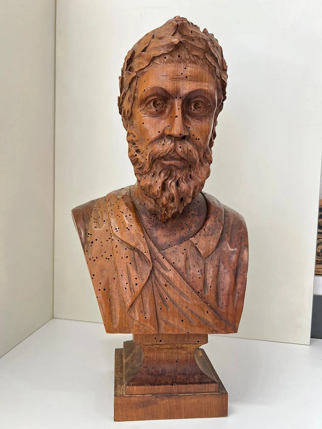 Busto in legno di noce, '800 3
