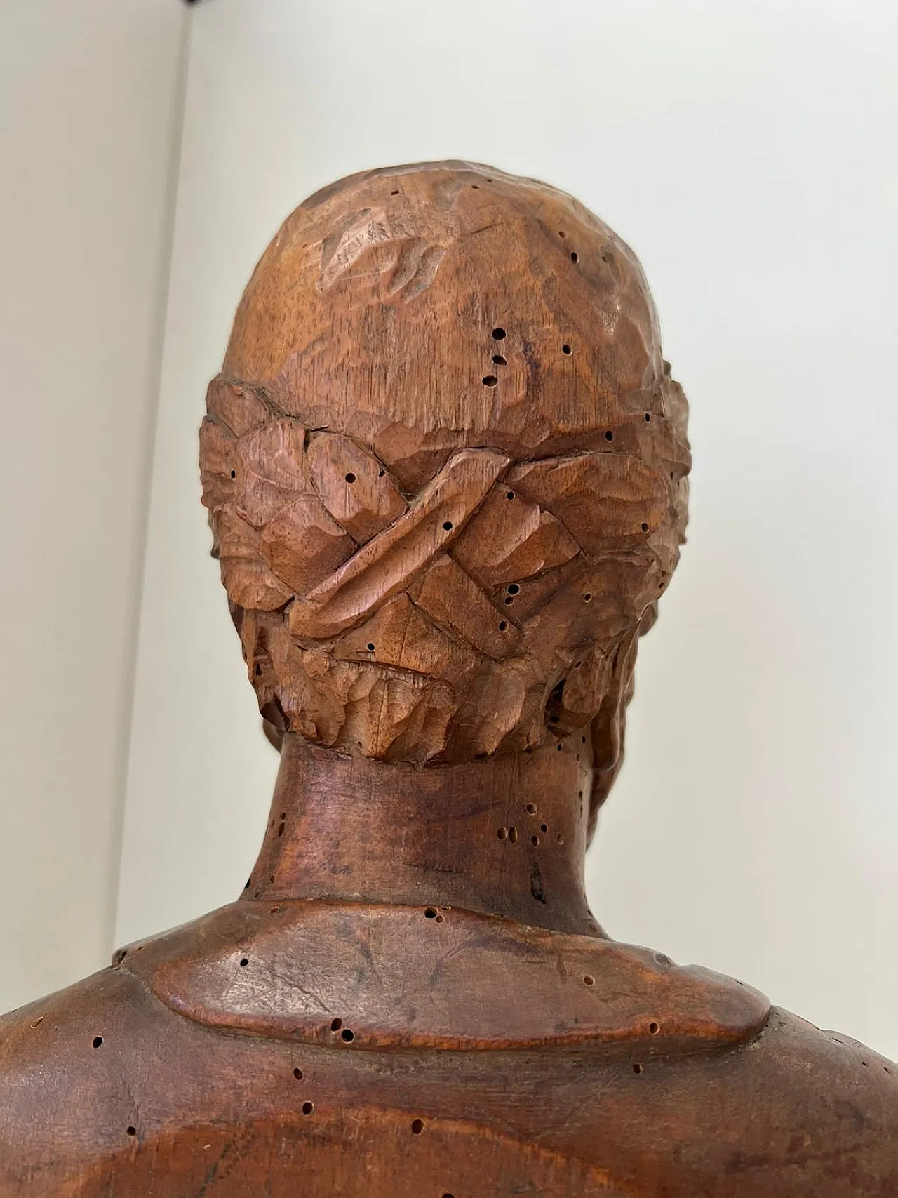 Busto in legno di noce, '800 9