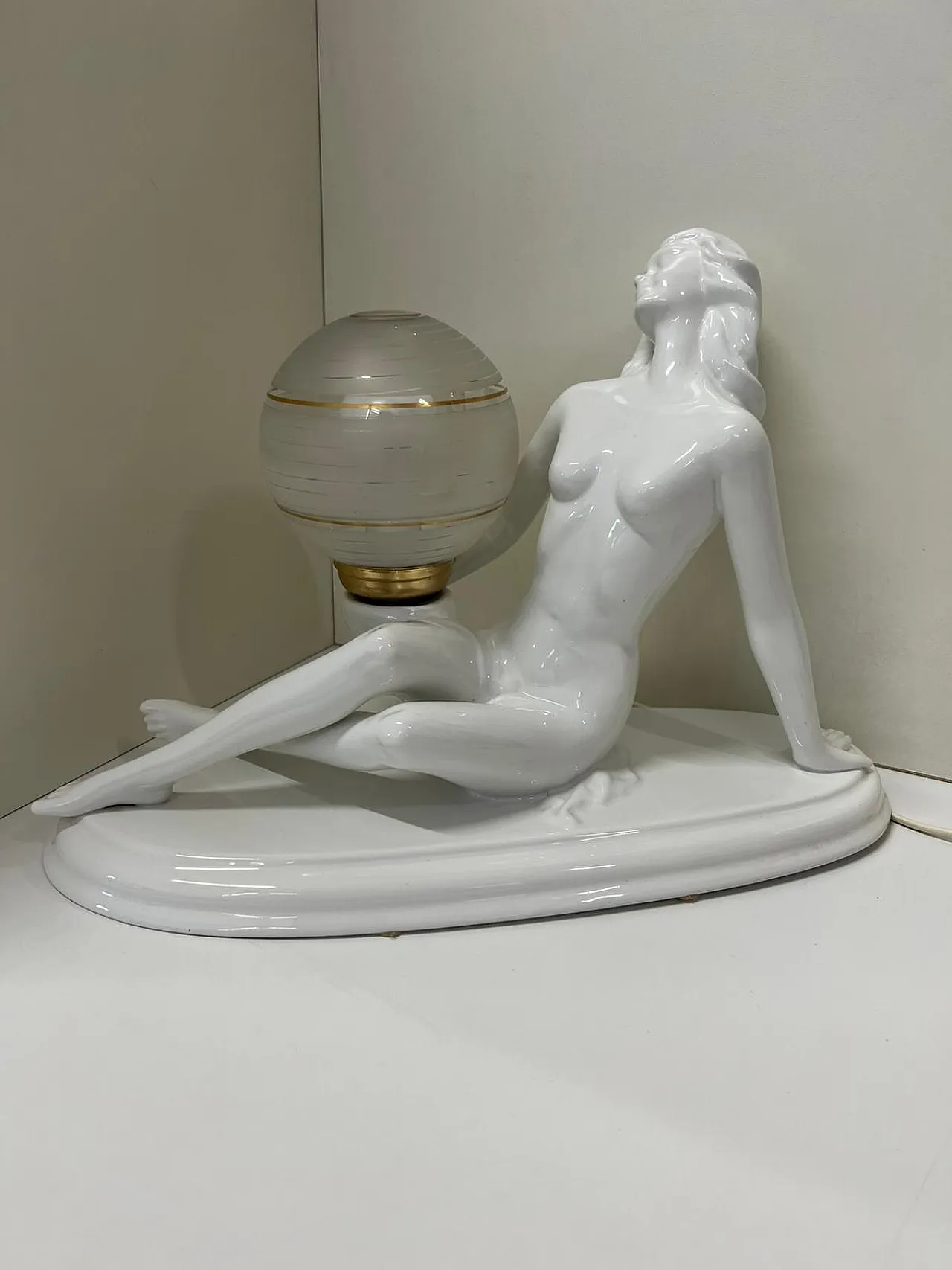 Lampada figura di donna in stile art deco’, 70s 3