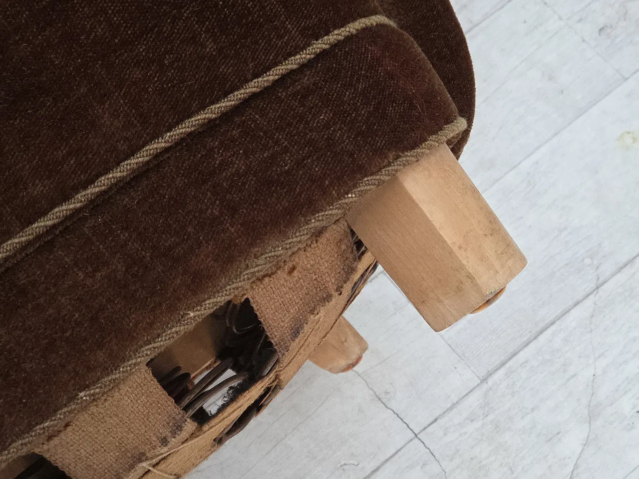 Danish curved chair in brown velvet, 1960s 17