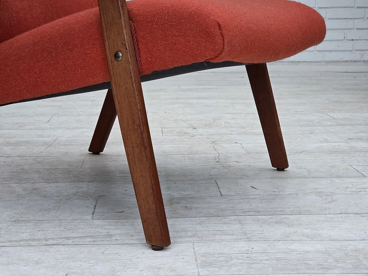 High-back armchair in wool, teak, oak, 1970s 3